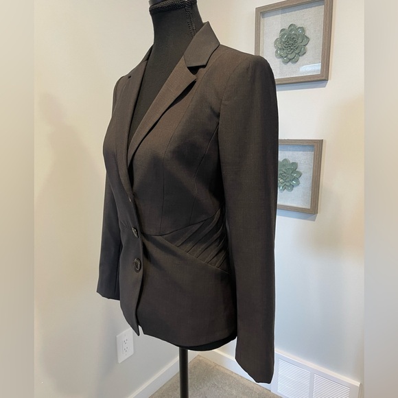 Le Chateau Charcoal Women's Tailored Wool Blazer EUC - Picture 2 of 15